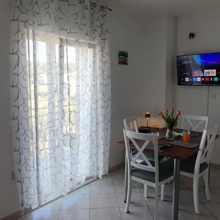 Cuk Apartment *