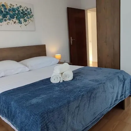 Cuk Apartment *