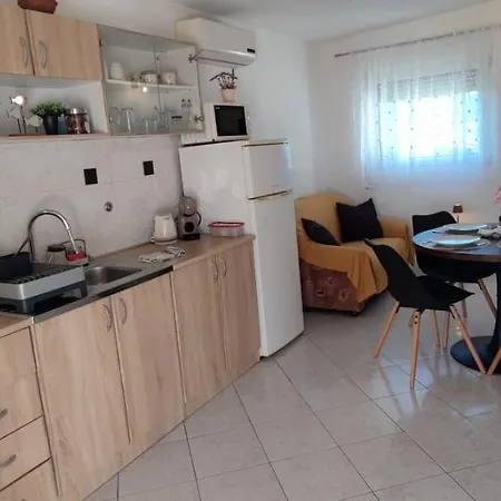 Cuk Apartment Slatine